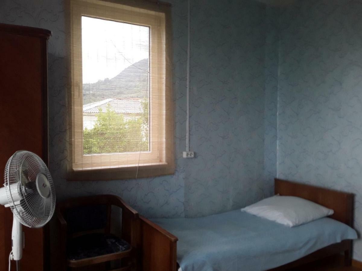 Zeleniy Dvorik Guest House New Athos Εξωτερικό φωτογραφία